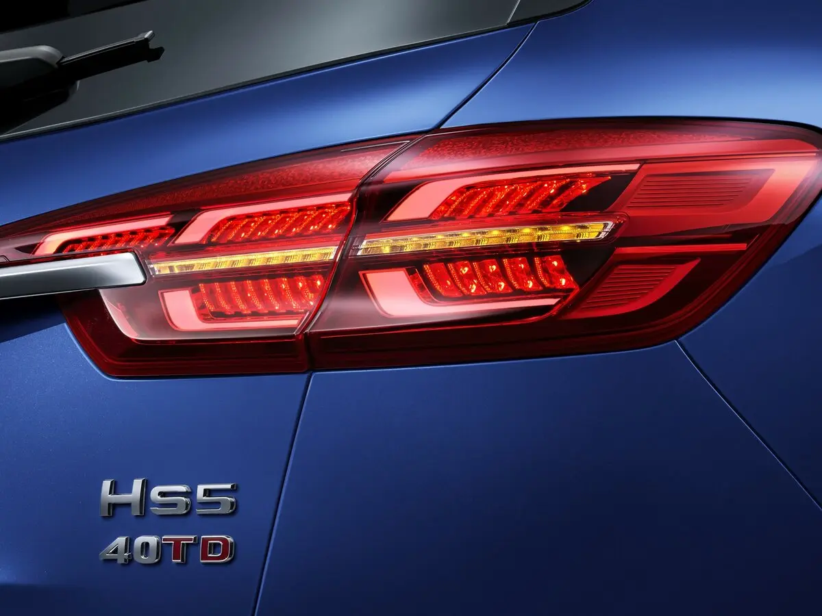 Hongqi HS5 I Внедорожник 5 дв. — сүрөт 12