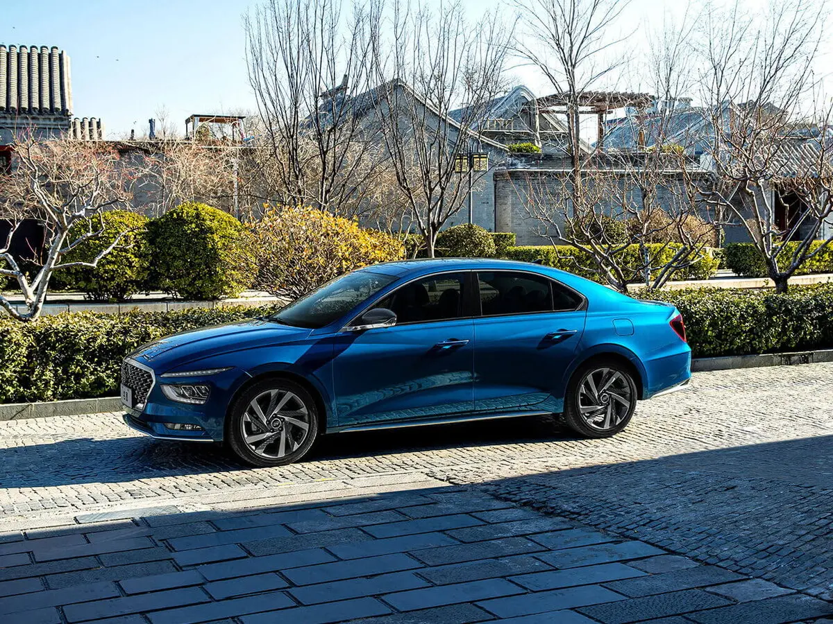 Hyundai Mistra II (DU2) Седан — сүрөт 2