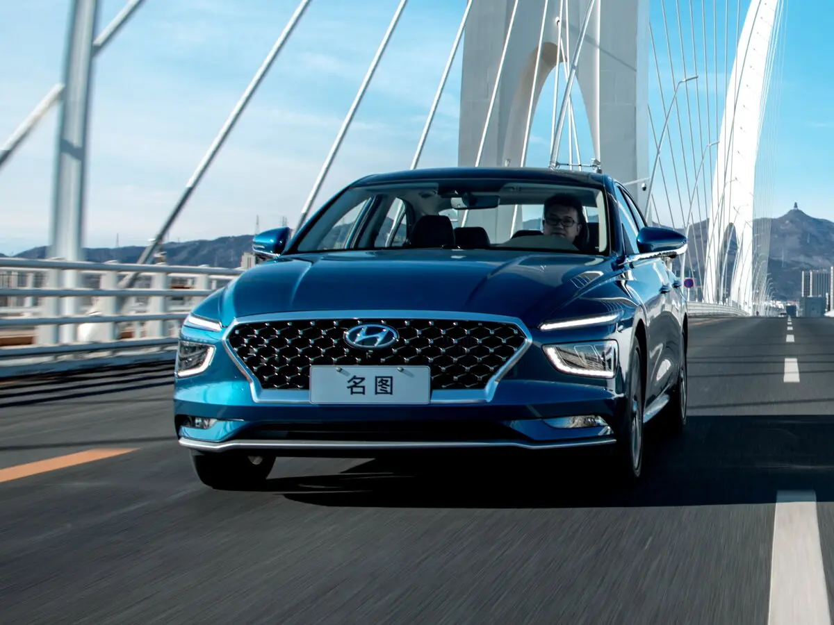 Hyundai Mistra II (DU2) Седан — сүрөт 3