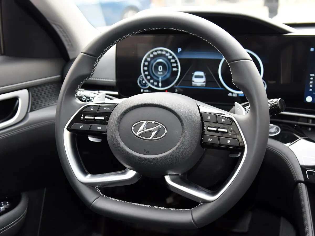 Hyundai Mistra II (DU2) Седан — сүрөт 7