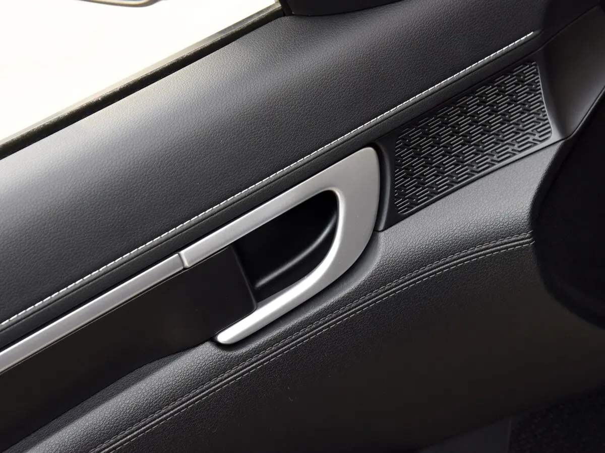 Hyundai Mistra II (DU2) Седан — сүрөт 9