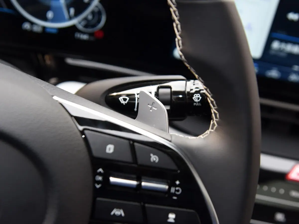 Hyundai Mistra II (DU2) Седан — сүрөт 16
