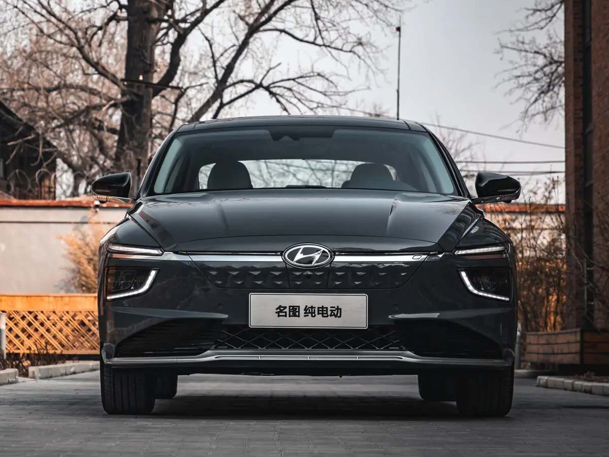Hyundai Mistra II (DU2) Седан EV — photo 2