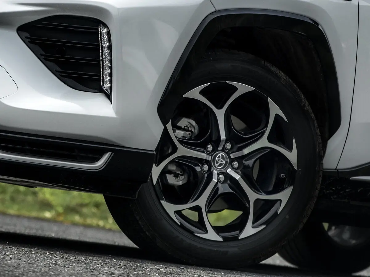 Toyota Wildlander I Внедорожник 5 дв. — фото 15