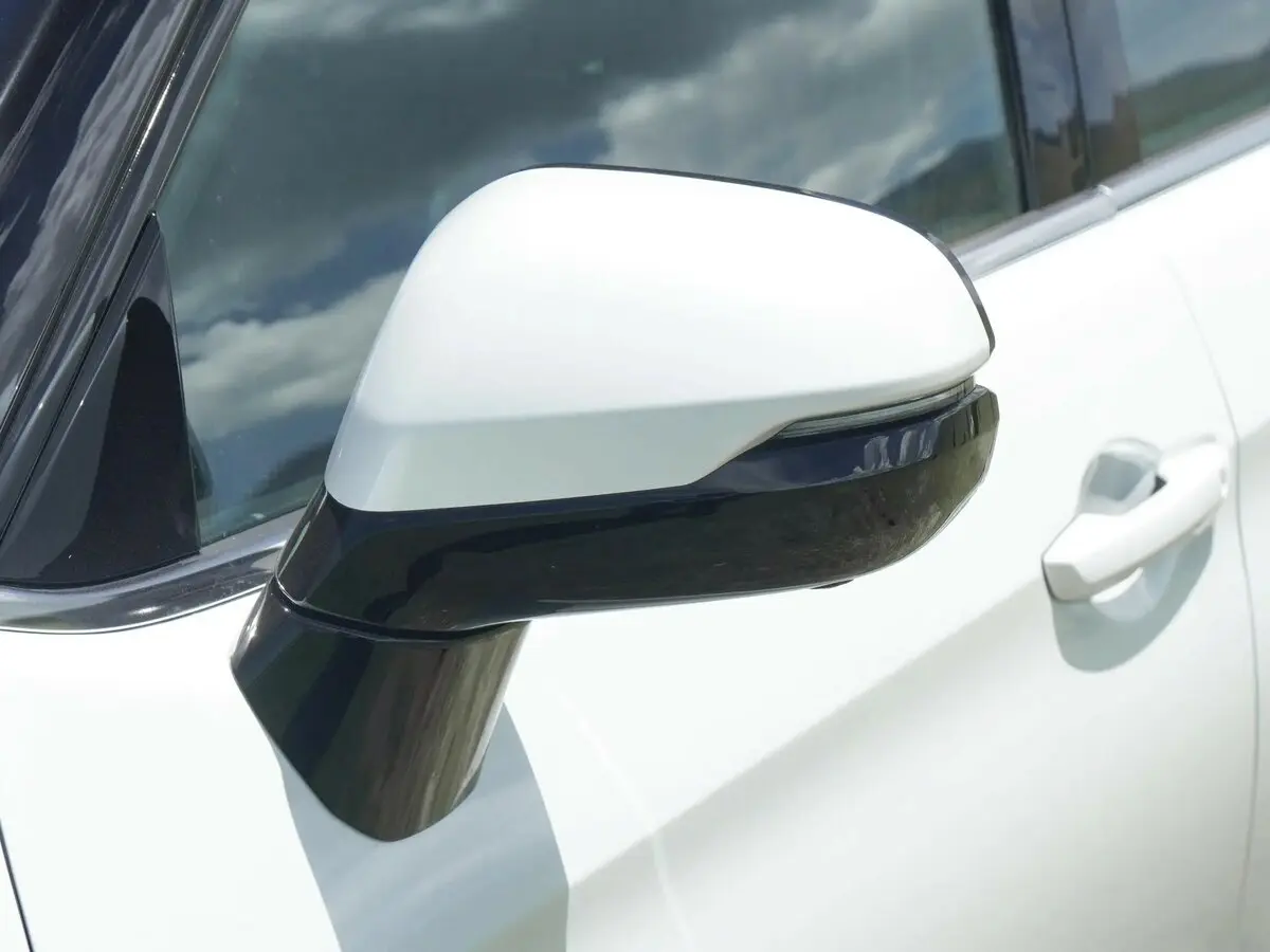 Honda UR-V I Рестайлинг 2 Внедорожник 5 дв. — сүрөт 13