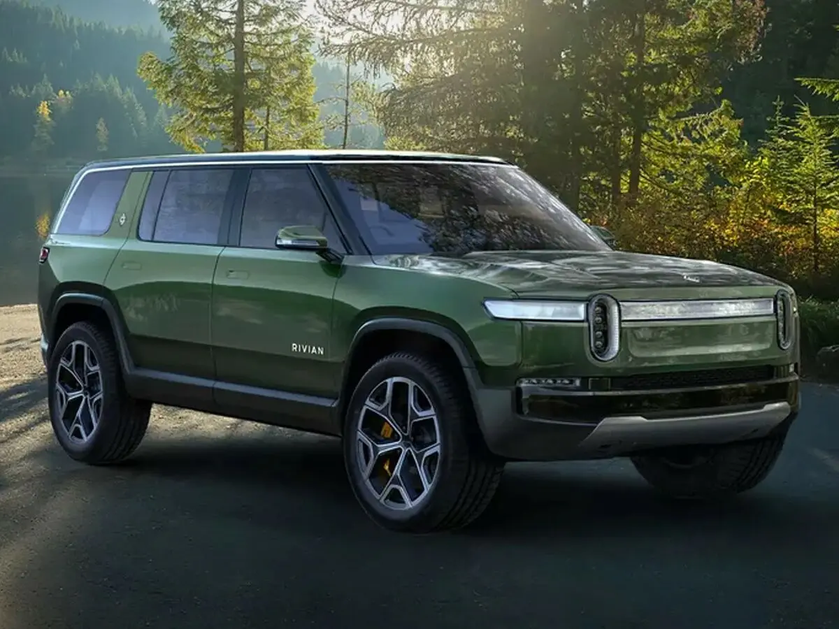 Rivian R1S 2022 – н.в.