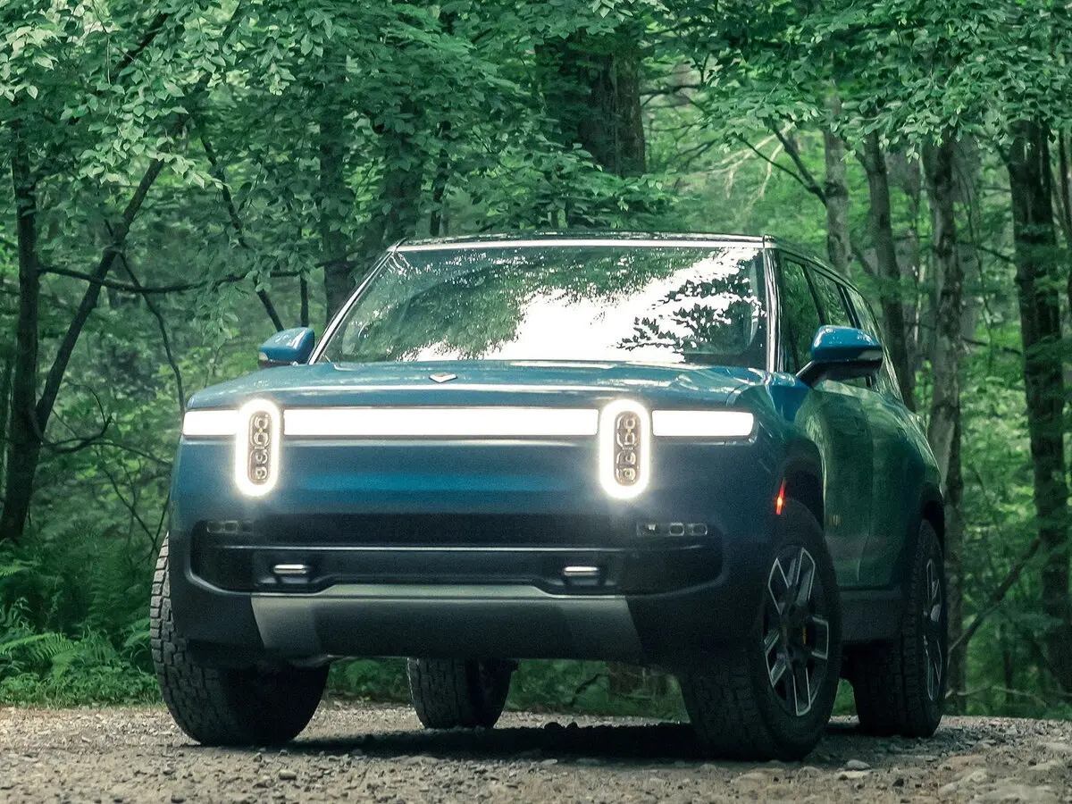 Rivian R1S 2022 – н.в. Внедорожник 5 дв. — photo 3