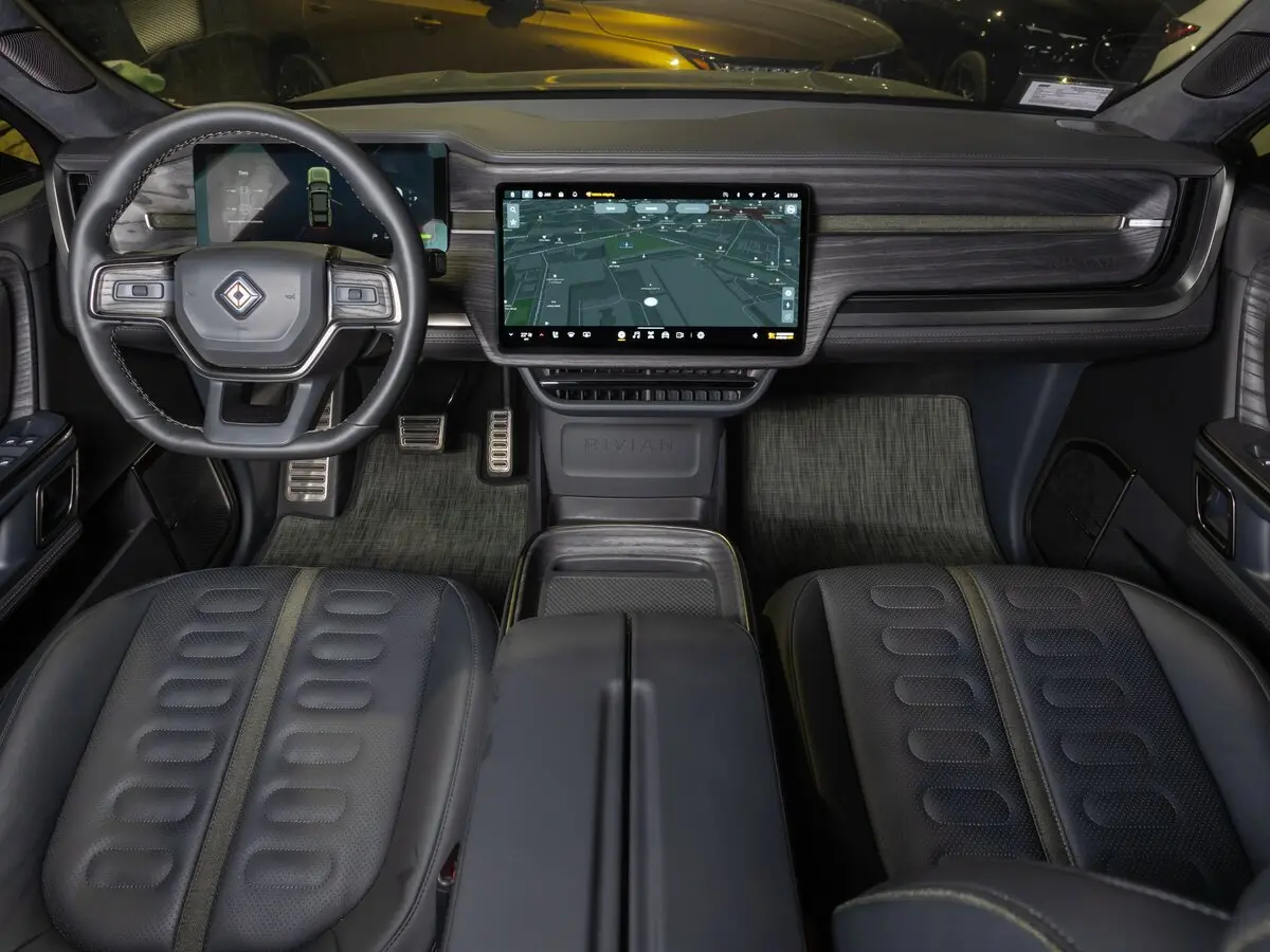 Rivian R1S 2022 – н.в. Внедорожник 5 дв. — photo 18