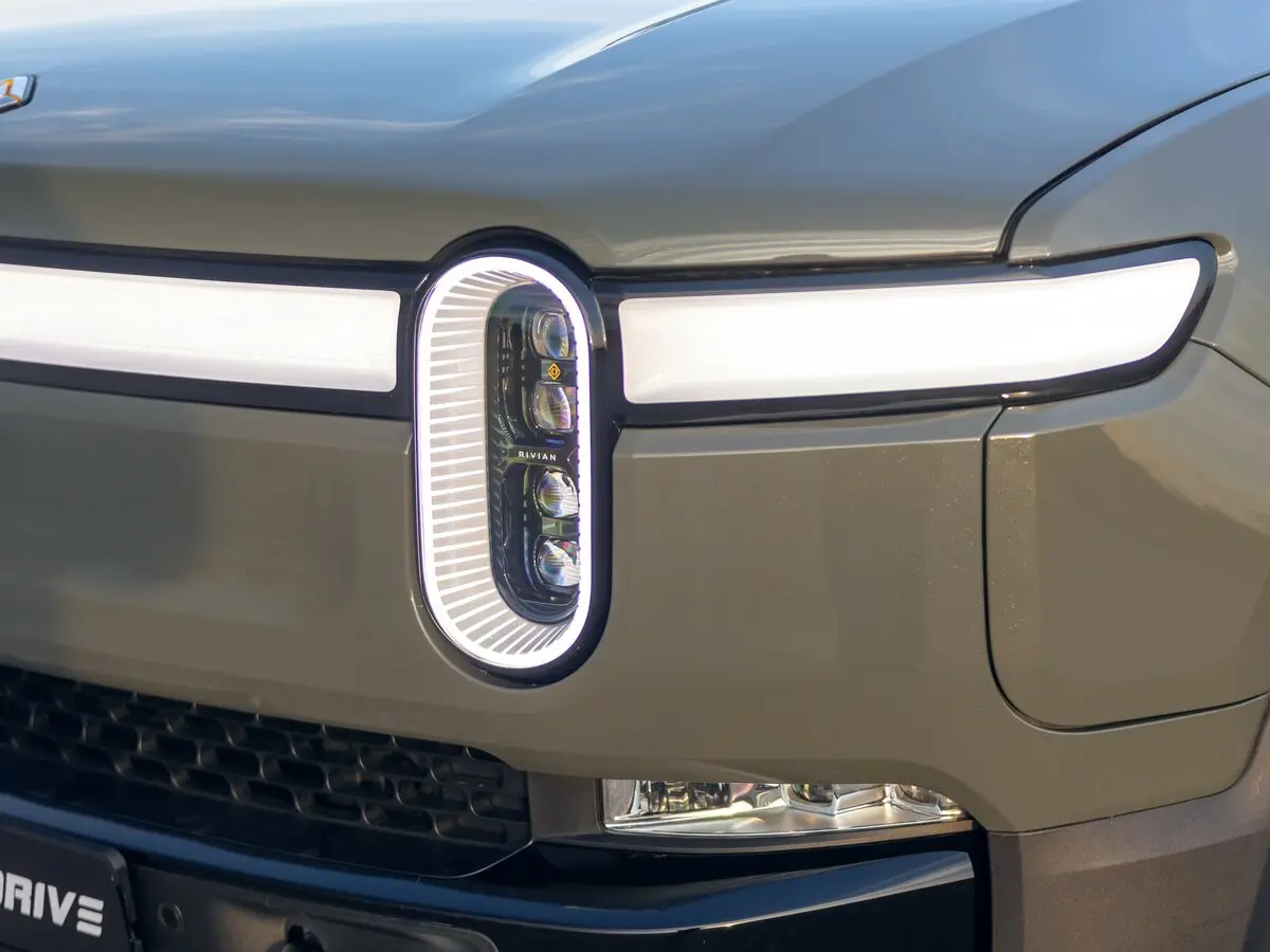 Rivian R1S 2022 – н.в. Внедорожник 5 дв. — photo 28