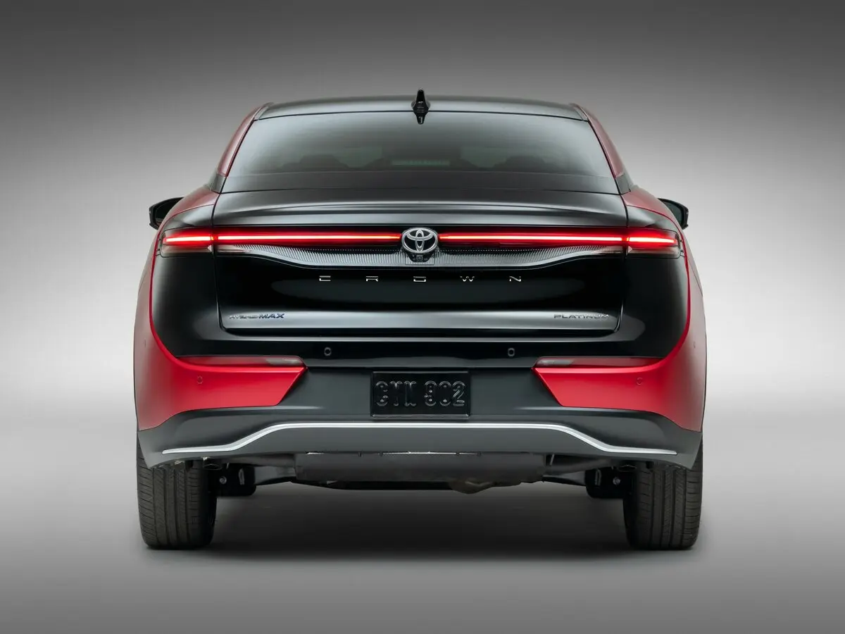 Toyota Crown XVI (S230) Фастбек Crossover — сүрөт 4