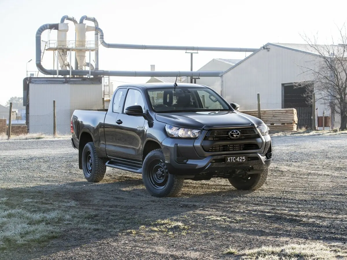 Toyota Hilux VIII Рестайлинг 2 Пикап Полуторная кабина Extra Cab