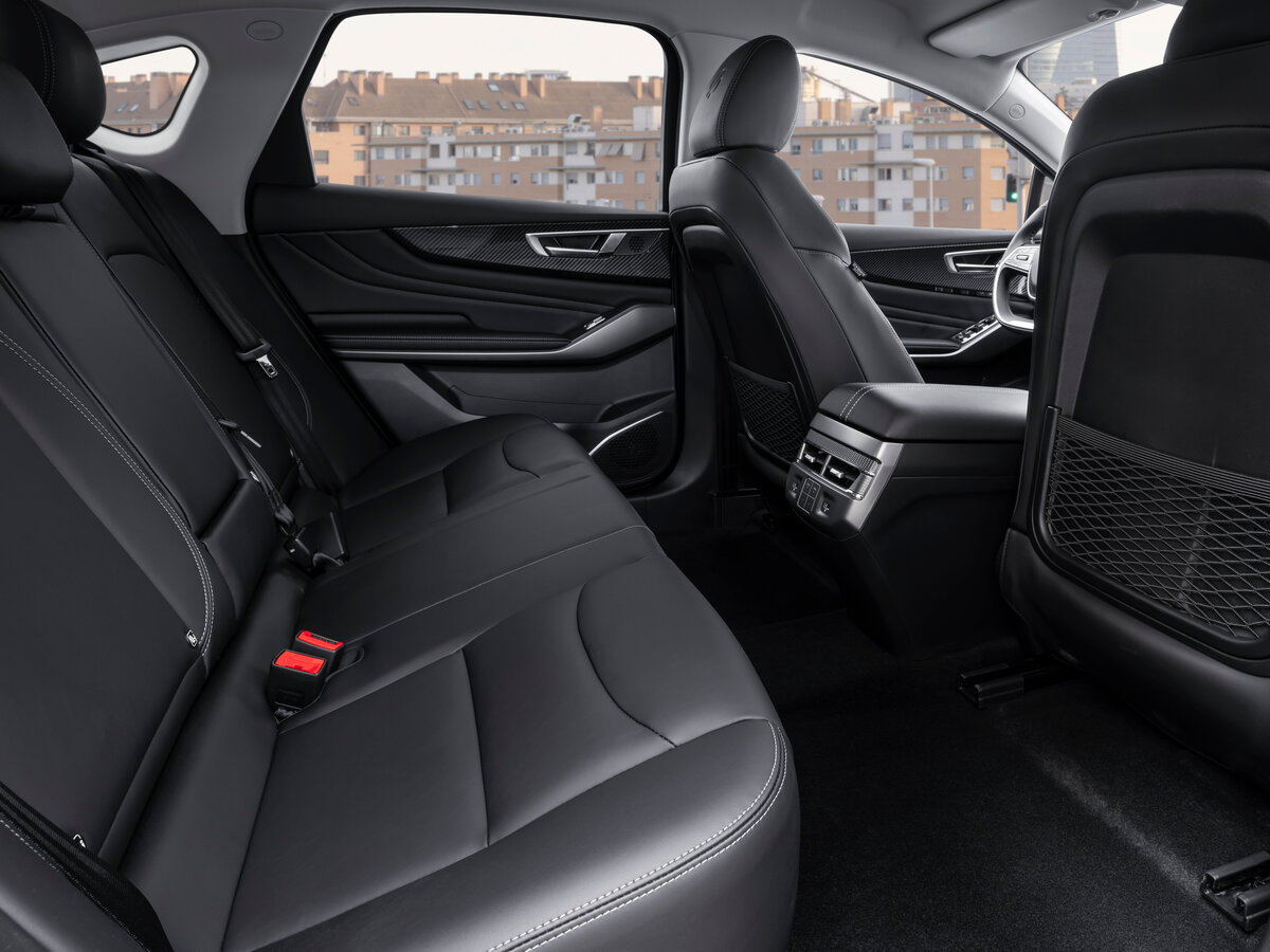Mobilize Limo 2022 – 2023 Седан — фото 10