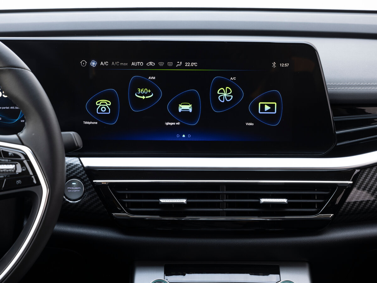 Mobilize Limo 2022 – 2023 Седан — фото 15