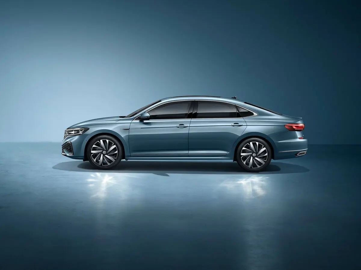 Volkswagen Passat (North America and China) II (China Market) Рестайлинг Седан — сүрөт 2