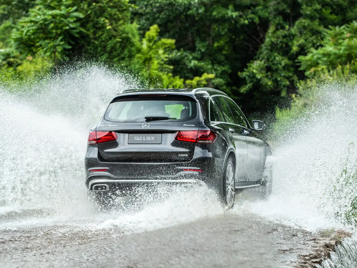 Mercedes-Benz GLC I (X253) Рестайлинг Внедорожник 5 дв. L — сүрөт 3