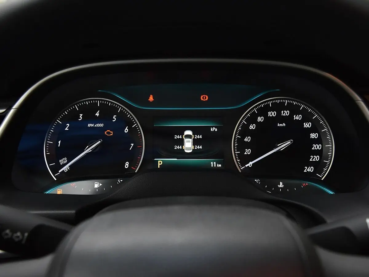 Buick Excelle III Рестайлинг Седан GT — 照片 5