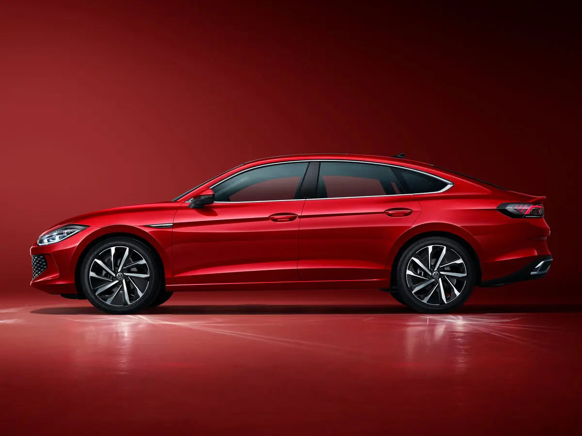 Volkswagen Lamando II Лифтбек L — фото 2