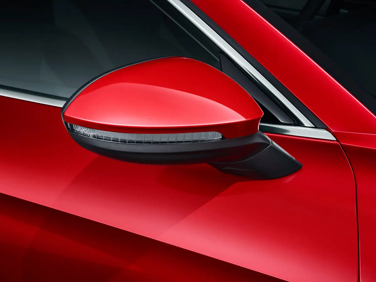 Volkswagen Lamando II Лифтбек L — фото 12