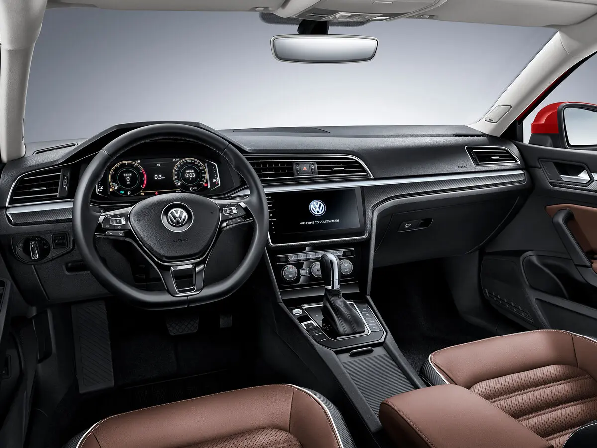 Volkswagen Lamando I Рестайлинг Седан — фото 7