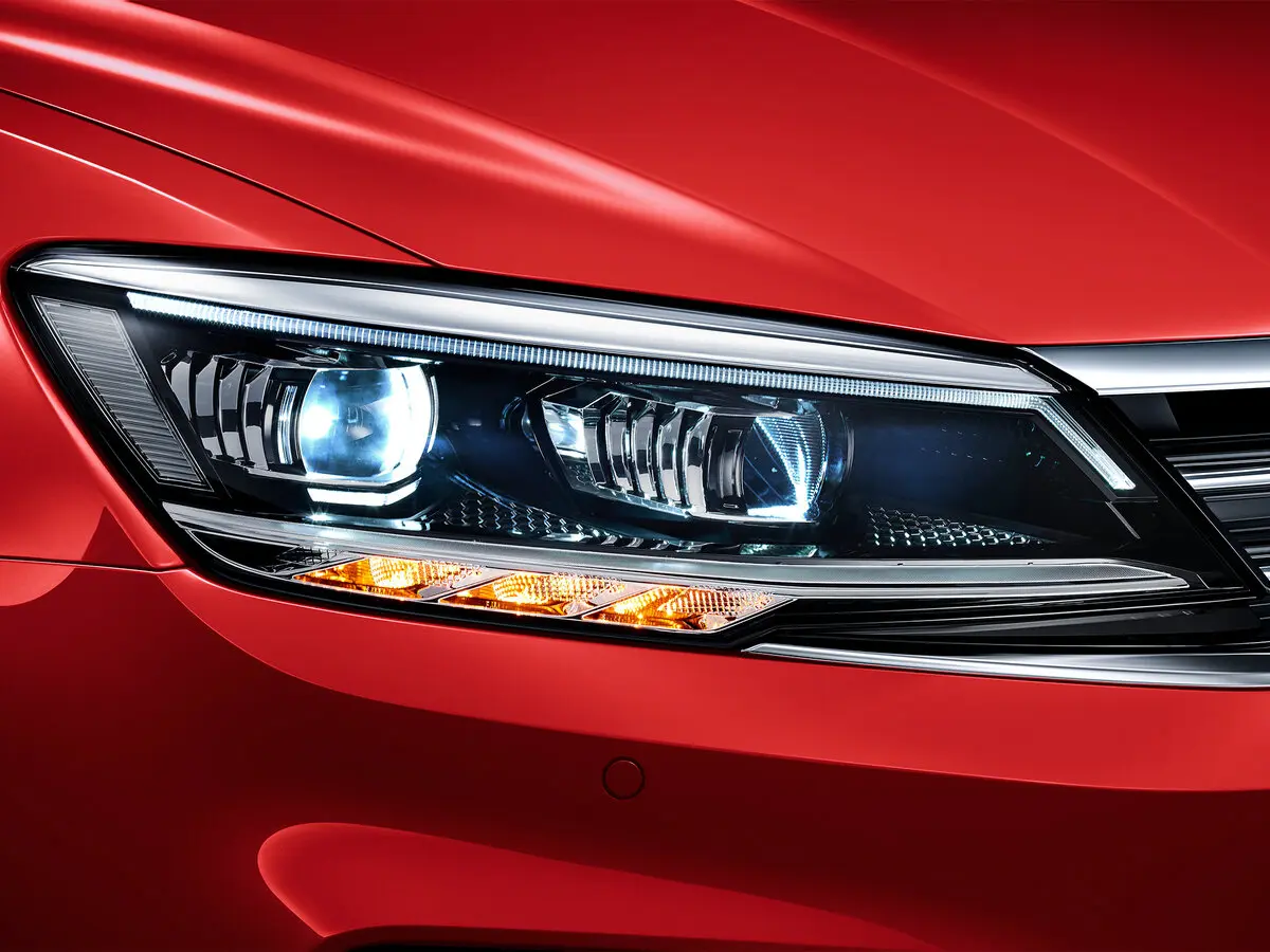 Volkswagen Lamando I Рестайлинг Седан — фото 11