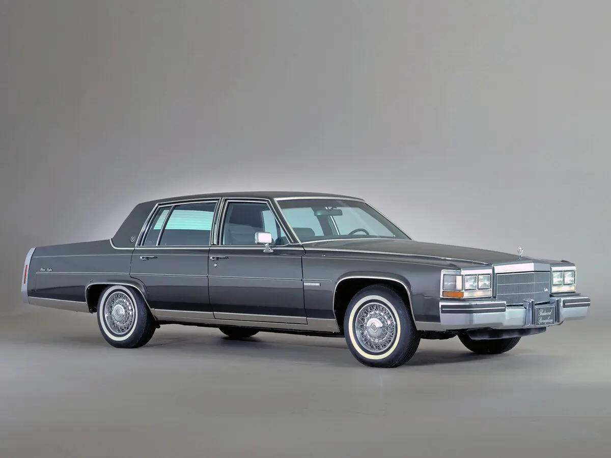 Cadillac Fleetwood Brougham II Рестайлинг