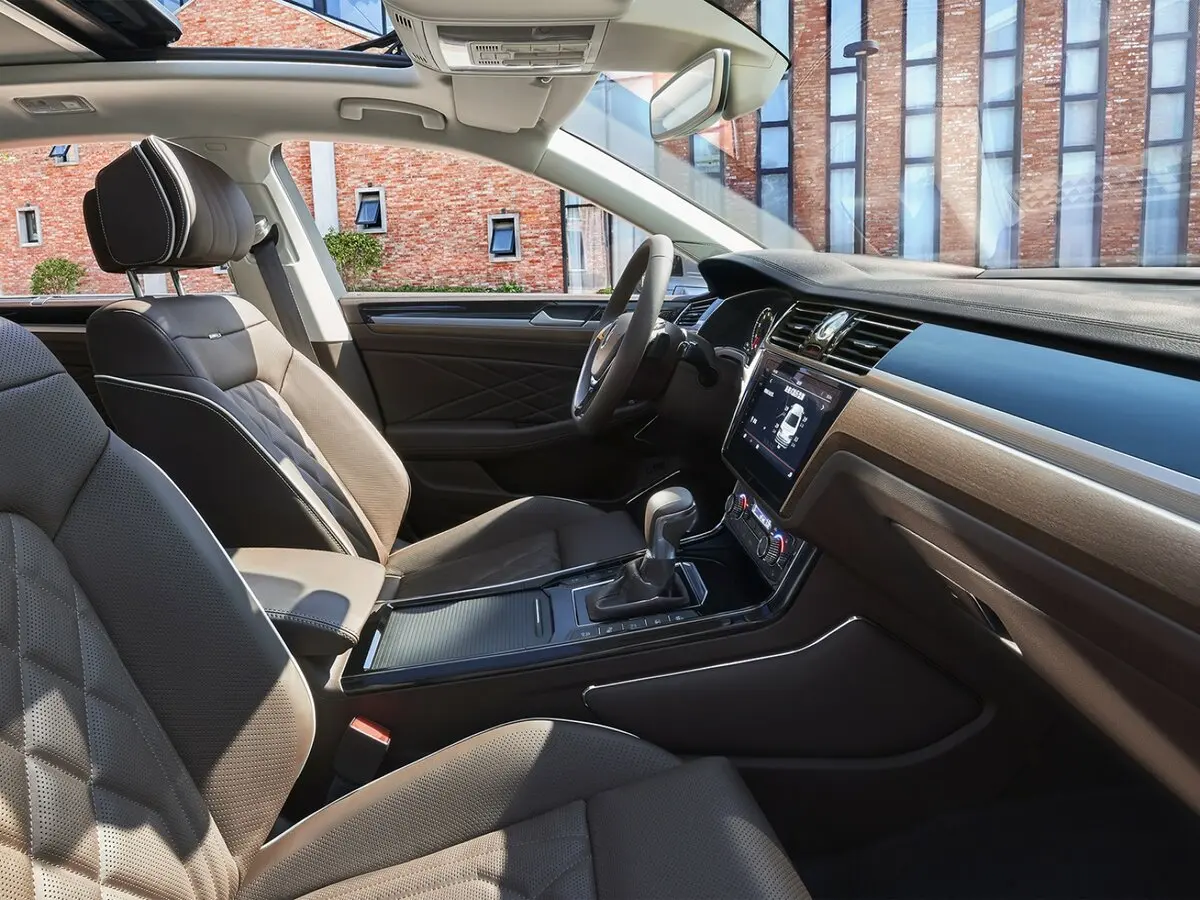 Volkswagen Phideon I Рестайлинг Седан — сүрөт 5