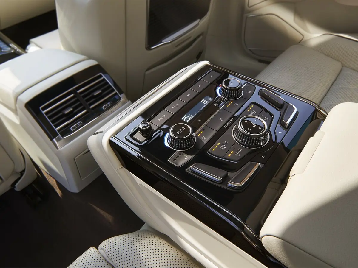 Volkswagen Phideon I Рестайлинг Седан — сүрөт 13