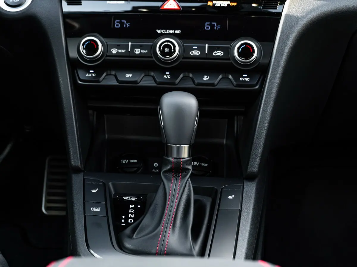Hyundai Avante VI Рестайлинг Седан — фото 7