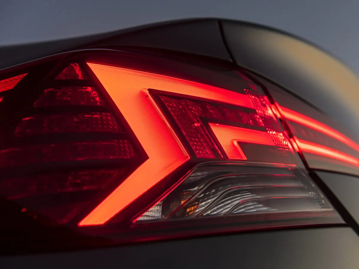 Hyundai Avante VI Рестайлинг Седан — фото 9