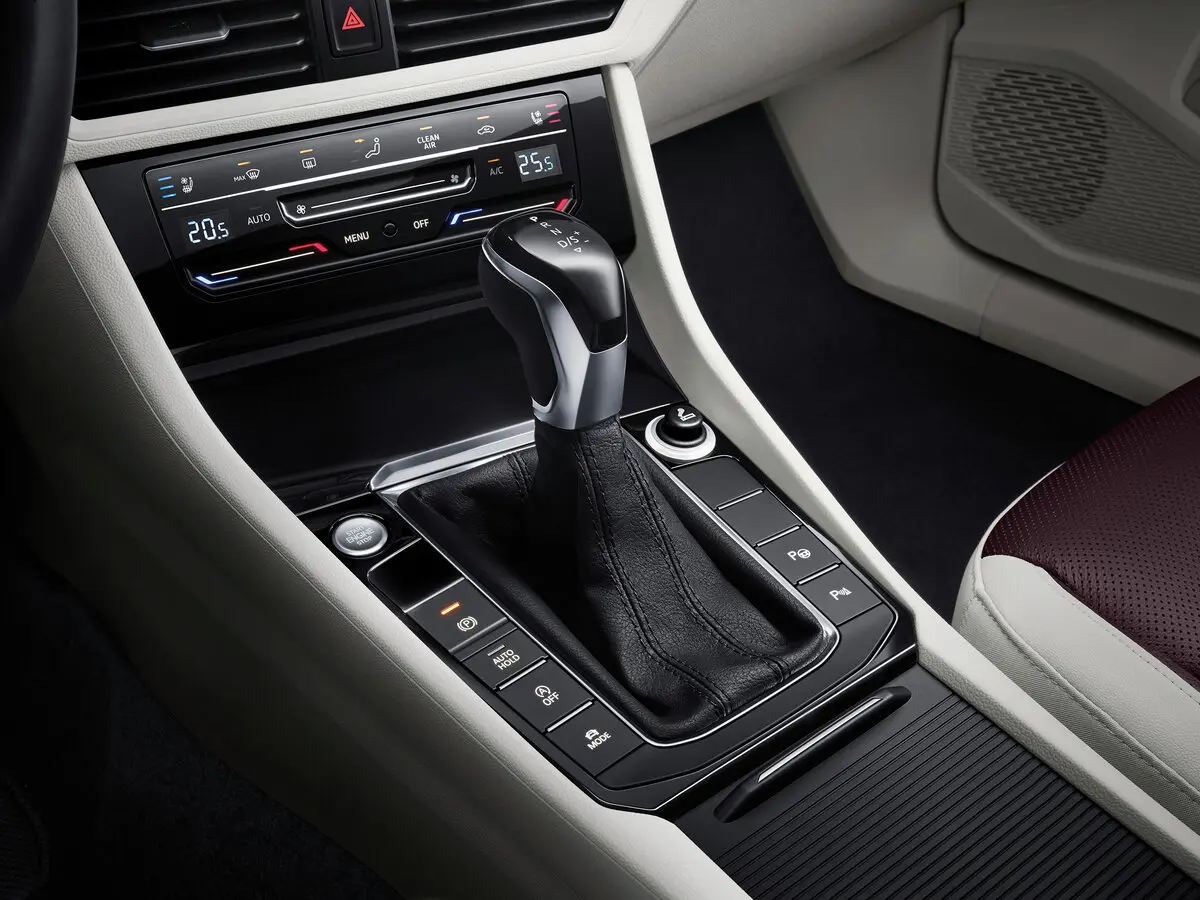 Volkswagen Sagitar III Седан — сүрөт 13