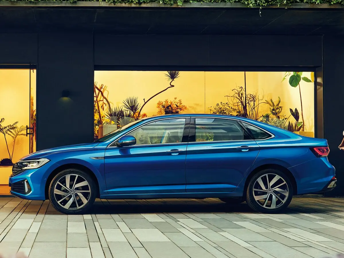 Volkswagen Sagitar III Рестайлинг Седан — сүрөт 2