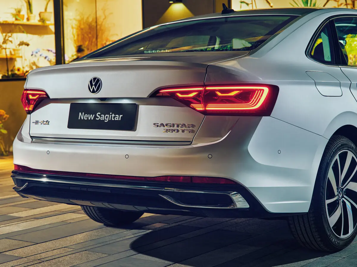 Volkswagen Sagitar III Рестайлинг Седан — сүрөт 4