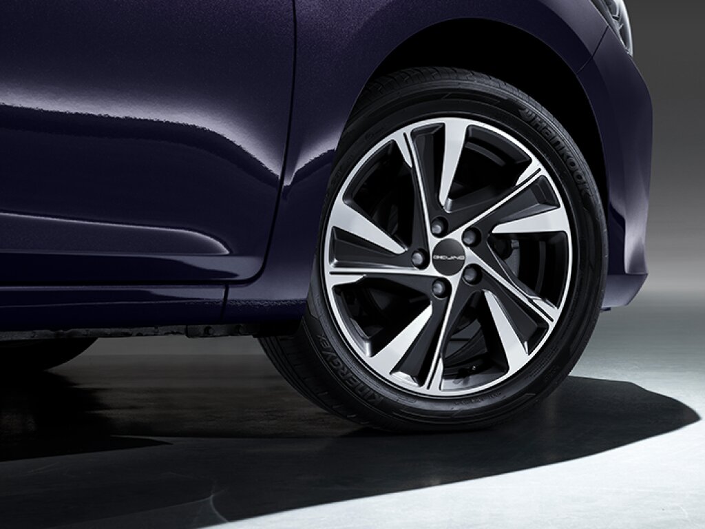 BAIC U7 2018 – 2021 Седан — фото 6