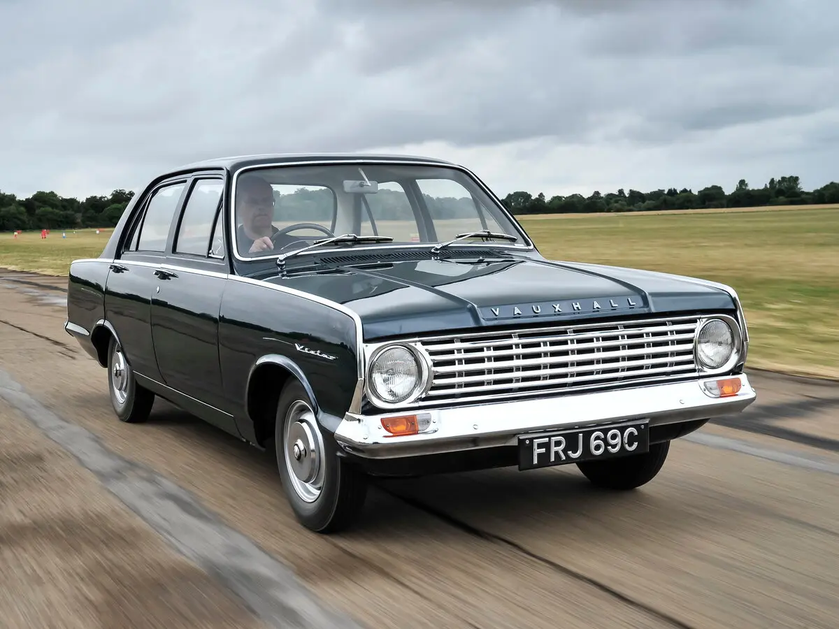 Vauxhall Victor FC Седан
