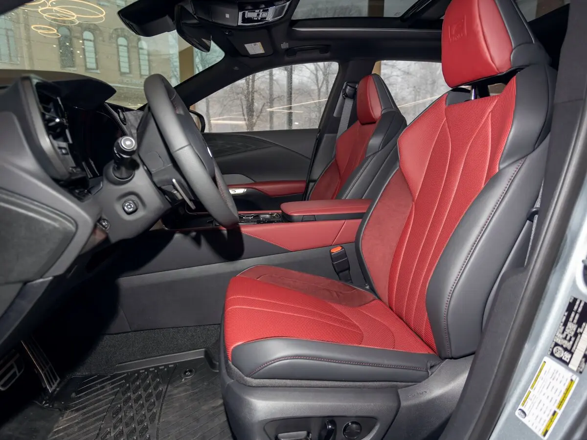 Lexus RX V Внедорожник 5 дв. — фото 22