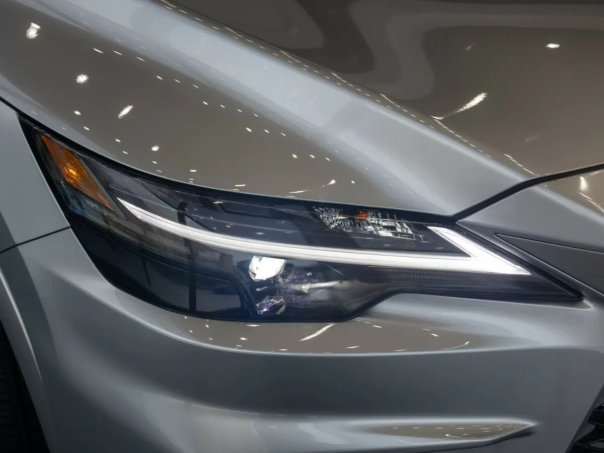 Lexus RX V Внедорожник 5 дв. — фото 30