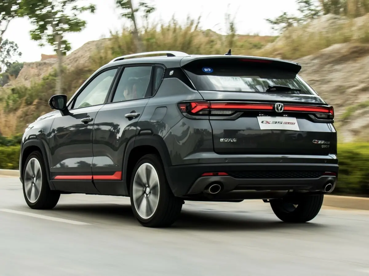 Changan CS35 Plus I Рестайлинг Внедорожник 5 дв. — сүрөт 5