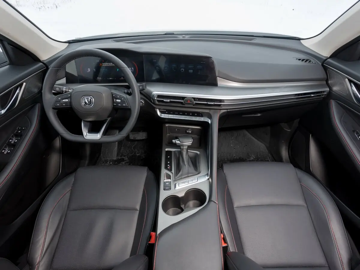 Changan CS35 Plus I Рестайлинг Внедорожник 5 дв. — сүрөт 15