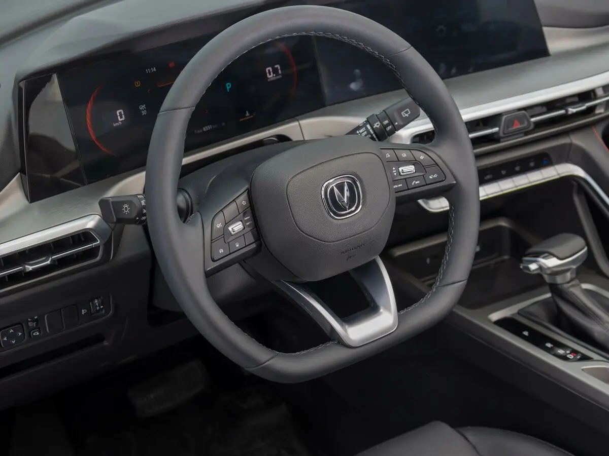 Changan CS35 Plus I Рестайлинг Внедорожник 5 дв. — сүрөт 19