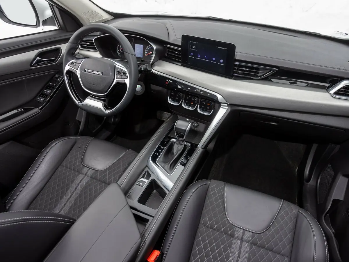BAIC X35 2019 – 2025 Внедорожник 5 дв. — 照片 17