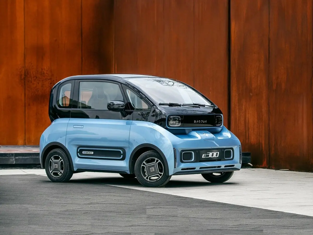 Baojun E300 2020 – 2021 Хэтчбек 3 дв.