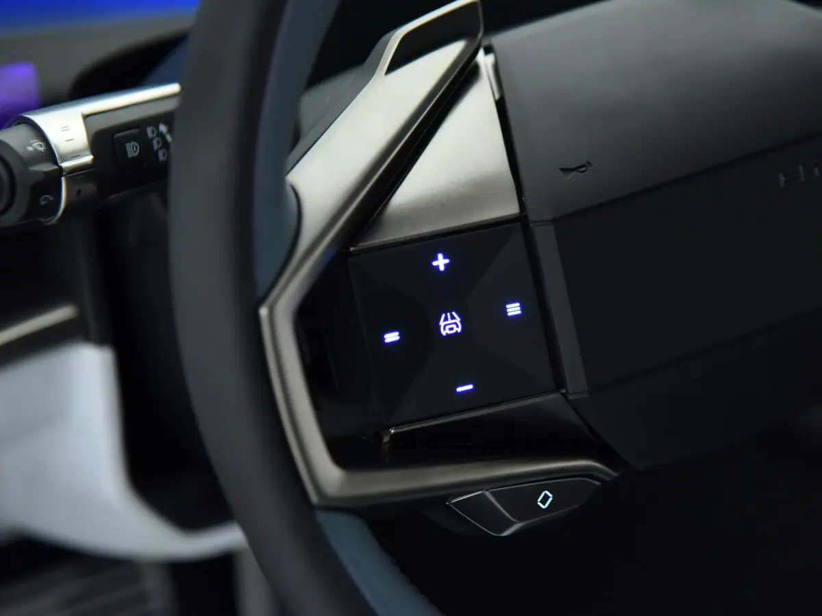 HiPhi Z 2022 – 2024 Седан — сүрөт 20