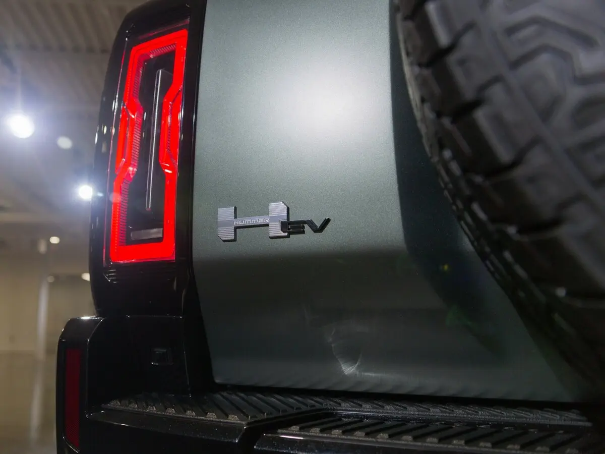 GMC Hummer EV 2021 – н.в. Внедорожник 5 дв. — сүрөт 13