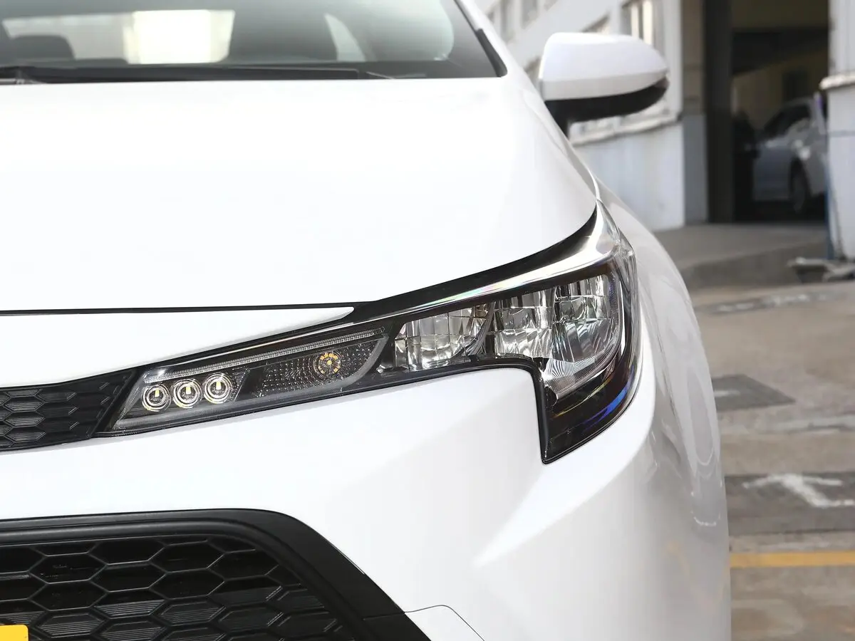 Toyota Levin XII (E210) Седан — фото 15