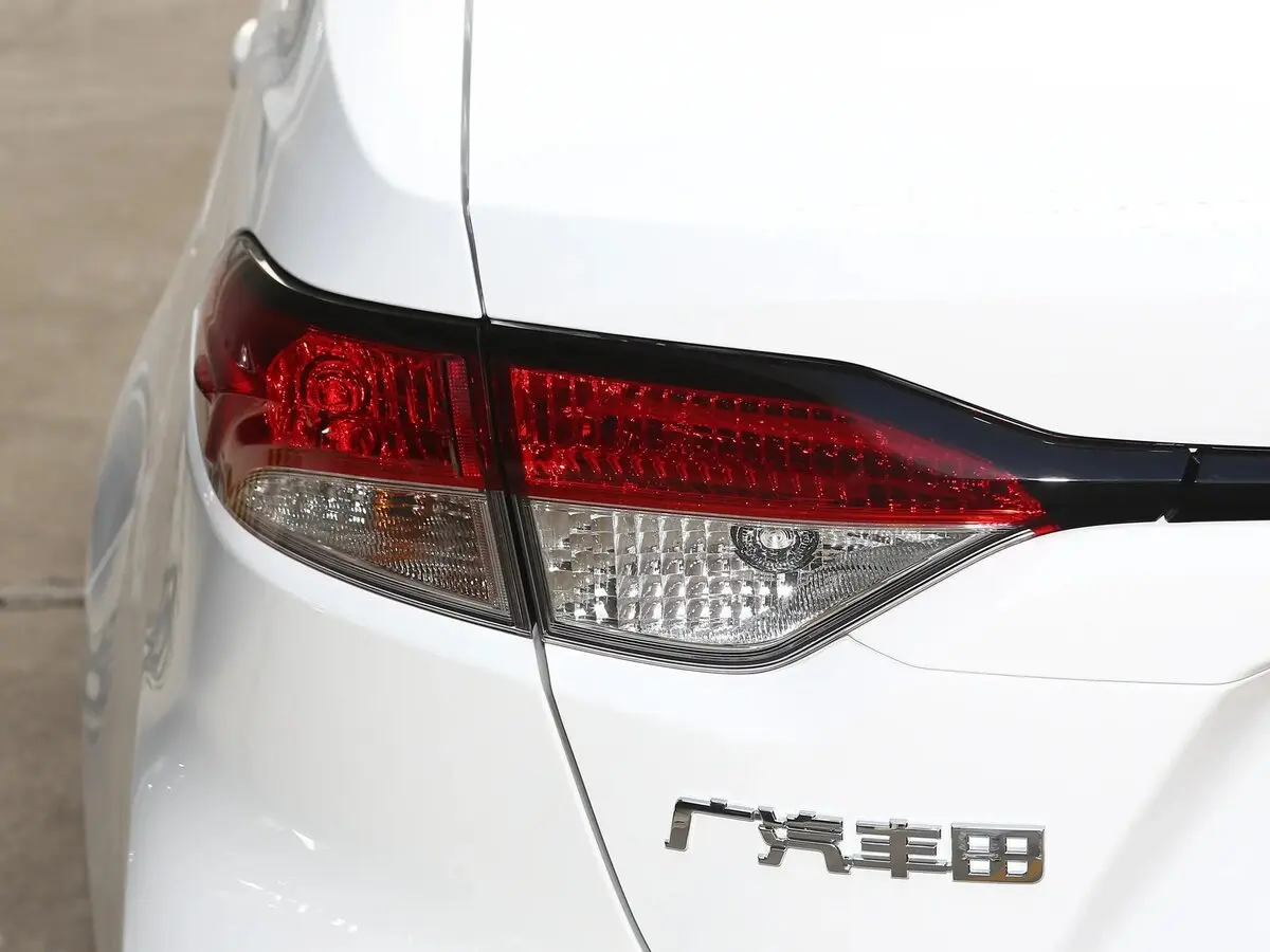 Toyota Levin XII (E210) Седан — фото 16
