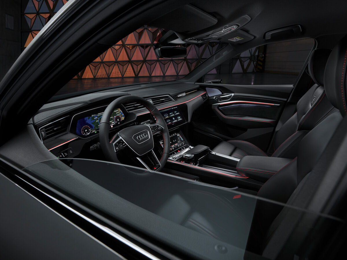 Audi Q8 e-tron 2022 – 2025 Внедорожник 5 дв.