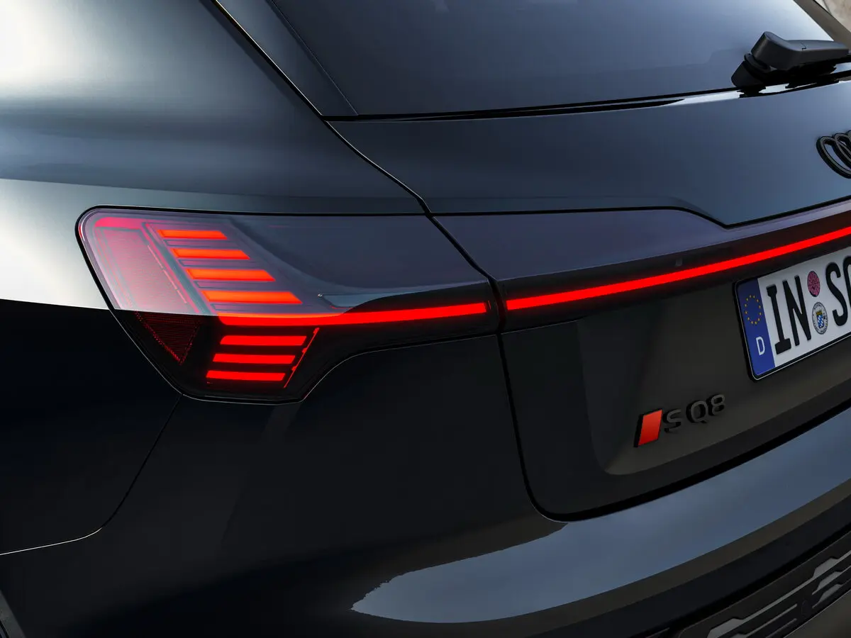 Audi SQ8 e-tron 2022 – 2025 Внедорожник 5 дв. — сүрөт 11