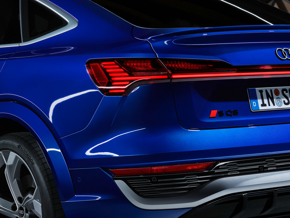 Audi SQ8 Sportback e-tron 2022 – 2025 Внедорожник 5 дв. — фото 14