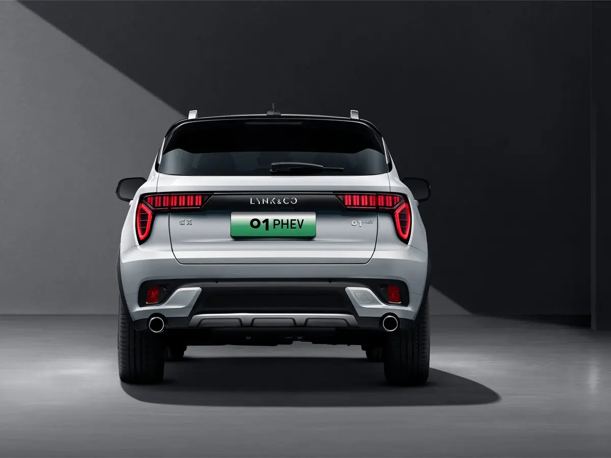 Lynk & Co 01 I Внедорожник 5 дв. — photo 4