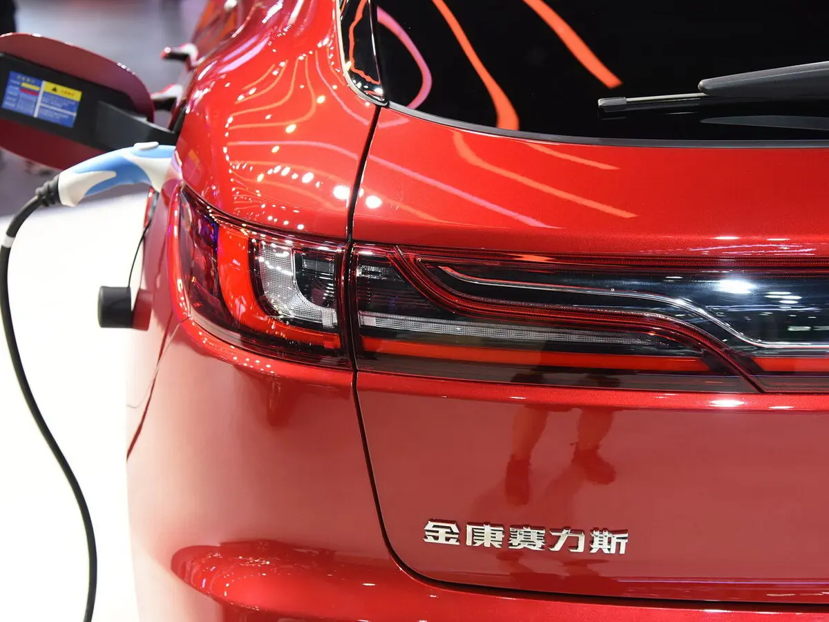 Seres SF5 2019 – 2022 Внедорожник 5 дв. EV — сүрөт 15